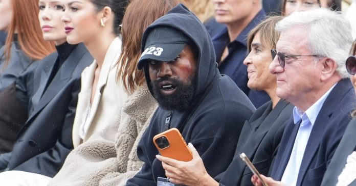 kanye-west-agrees-to-acquire-conservative-social-media-app-parler